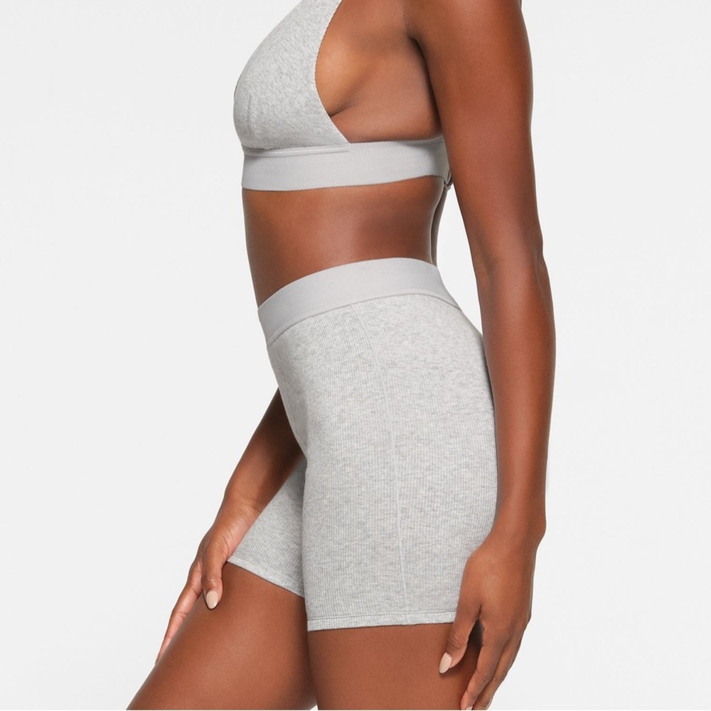 Skims Cotton Rib Boxers - Picture 3 of 5